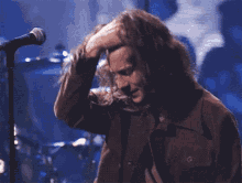 Pearl Jam GIF - Pearl Jam Eddie GIFs