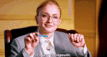 Sophie Turner Its Very Therapeutic GIF - Sophie Turner Its Very Therapeutic GIFs