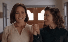 Wcth Hearties Elizabeth Rosemary Thelma Louise Seasoneleven Hold Raise Hands High Together GIF - Wcth Hearties Elizabeth Rosemary Thelma Louise Seasoneleven Hold Raise Hands High Together Erin Krakow Pascale Hutton GIFs