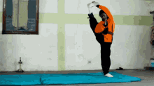 split flexible training fall down acrobat