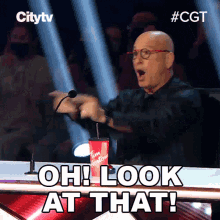 Oh Look At That Howie Mandel GIF - Oh Look At That Howie Mandel Canadas Got Talent GIFs