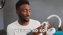 They'Re So Soft Marques Brownlee GIF - They'Re So Soft Marques Brownlee They'Re Like A Cloud GIFs