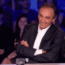 éric Zemmour GIF - éric Zemmour Rire Mdr GIFs