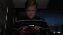 Scared Texting GIF - Scared Texting Afraid GIFs