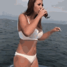 Beer Sexy GIF - Beer Sexy Pose GIFs
