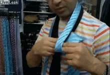 Life Hack: How To Better Tie A Tie GIF - Tie Howto Life Hack GIFs