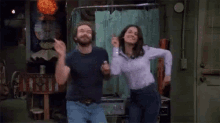 Hyde And Jackie Dancing - That '70s Show GIF - That70s Show Hyde Jackie GIFs