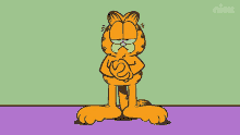 Clapping Garfield GIF