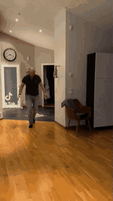 Training Accident GIF - Training Accident Try At Home GIFs