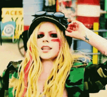 Avril Lavigne GIF - Avril Lavigne GIFs