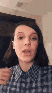 Millie Bobby Brown Selfie GIF - Millie Bobby Brown Selfie Talking GIFs