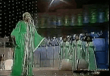 Aretha Franklin Queen Of Soul GIF - Aretha Franklin Queen Of Soul Singing GIFs