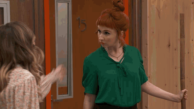Dont Touch Me Vicky GIF - Dont Touch Me Vicky Viv Turner GIFs
