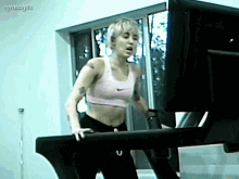 Miley Cyrus Cyrussgifs GIF - Miley Cyrus Cyrussgifs Gym GIFs