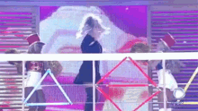 Turning Xuxa Meneghel GIF - Turning Xuxa Meneghel Spinning GIFs