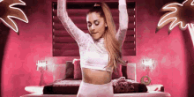 Ariana Grande GIF - Ariana Grande Chanteuse Artiste GIFs