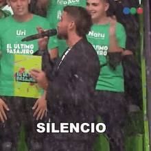 Silencio Nico Occhiato GIF - Silencio Nico Occhiato El Ultimo Pasajero GIFs