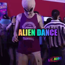 Lee Mudh Dance Alien GIF - Lee Mudh Dance Alien Alien Dance GIFs