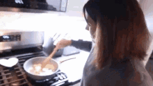 Cooking Tiffany Mcgintus GIF - Cooking Tiffany Mcgintus Clintustv GIFs