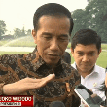 Presiden Jokowi GIF - Presiden Jokowi Jokowi Meroket GIFs