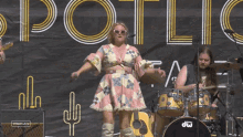 Turning Hailey Whitters GIF - Turning Hailey Whitters Stagecoach GIFs