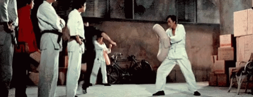 Bruce Lee Gif - Bruce Lee - Discover & Share Gifs