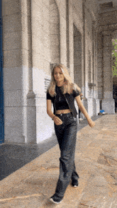 Isabell Afro Hugo Hilaire GIF
