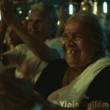 Minnal Murali Clapping GIF - Minnal Murali Clapping Old Woman GIFs