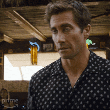 Looking Out There Elwood Dalton GIF - Looking Out There Elwood Dalton Jake Gyllenhaal GIFs
