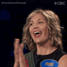 Clapping Family Feud Canada GIF - Clapping Family Feud Canada Yeah GIFs