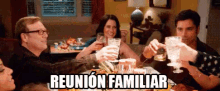 Reunión Familiar GIF - Drink Reunion GIFs