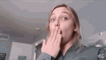 Emma Chamberlain GIF - Emma Chamberlain Kiss GIFs