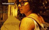 What.Gif GIF - What Parvathy Confused GIFs