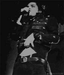 Gerard Way My Chemical Romance GIF - Gerard Way My Chemical Romance Concert GIFs