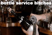 Bottle Service GIF - Bottle Service Bottle Champaign GIFs