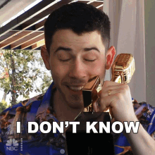I Dont Know Billboard Music Awards GIF - I Dont Know Billboard Music Awards Idk GIFs