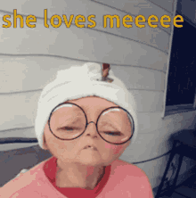 Special Lady She Loves Me GIF - Special Lady She Loves Me Old Lady GIFs