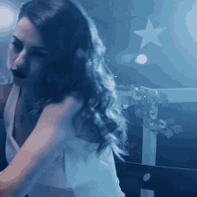 Stand Up Ashland GIF - Stand Up Ashland Over The Moon Song GIFs