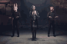 Performing Lux Lyall GIF - Performing Lux Lyall Mad With The Moon GIFs