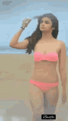 Alia Bhatt Bikini GIF - Alia Bhatt Bikini Hot Actress GIFs