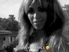 Beyonce Kiss GIF - Beyonce Kiss Love GIFs