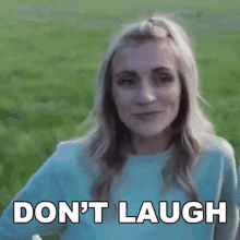 Dont Laugh Ashley Crosby GIF - Dont Laugh Ashley Crosby Claire And The Crosbys GIFs