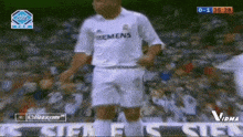 Ronaldo Nazario Real Madrid GIF - Ronaldo Nazario Real Madrid Dancing GIFs