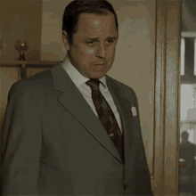 Confused Joe Colombo GIF - Confused Joe Colombo The Offer GIFs