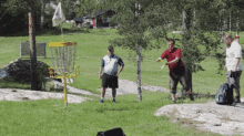 Disc Golf Frisbee Golf GIF - Disc Golf Frisbee Golf Leave Hanging GIFs