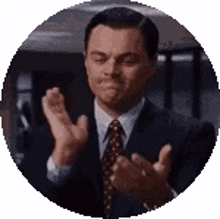 clapping leonardodicaprio leodicaprio clapping leonardodicaprio leodicaprio