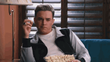 Dont Like It Watching Movie GIF - Dont Like It Watching Movie Eating GIFs