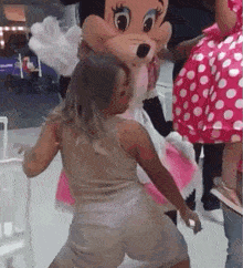 Minnie Mouse Twerk GIF - Minnie Mouse Twerk Dance GIFs