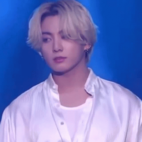 Jungkook Bts GIF - Jungkook Bts Jungkook Blond Hair - Discover & Share GIFs
