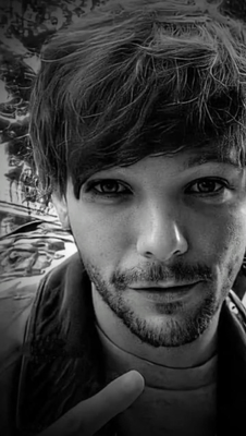 Louis Tomlinson GIF - Louis tomlinson - Discover & Share GIFs